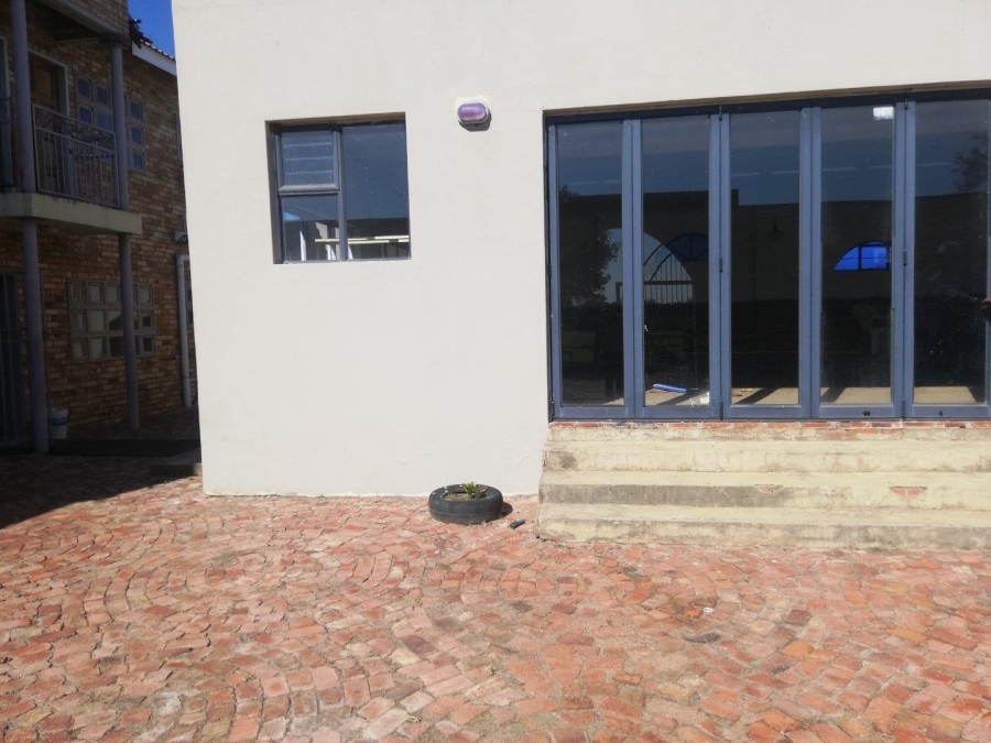 10 Bedroom Property for Sale in Orkney North West